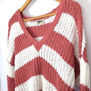 Show Me Your MuMu Pink and White V-Neck Sweater